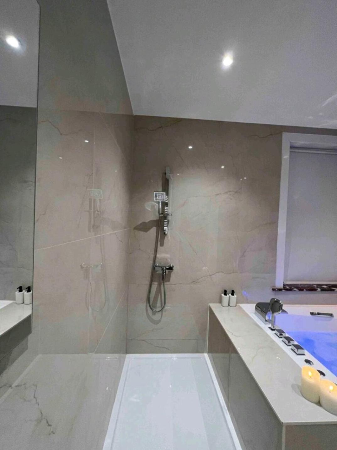 Sublime Appartement Calme Cosy & Jacuzzi Bryssel Exteriör bild