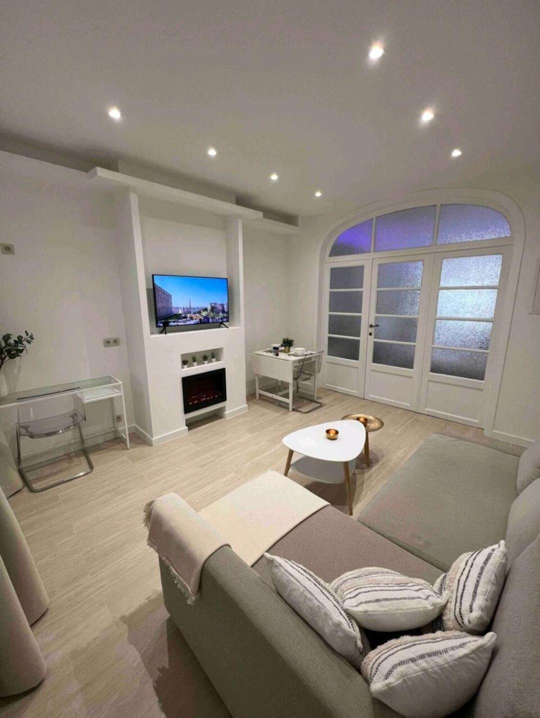 Sublime Appartement Calme Cosy & Jacuzzi Bryssel Exteriör bild